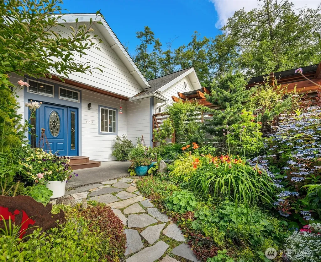 11314 Asta Lane SW Vashon WA 98070