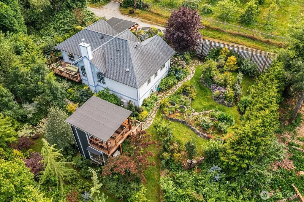 11314 Asta Lane SW Vashon WA 98070