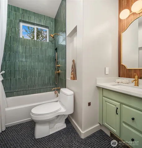 11314 Asta Lane SW Vashon WA 98070