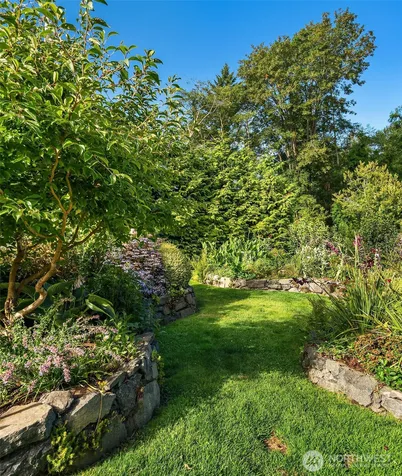 11314 Asta Lane SW Vashon WA 98070