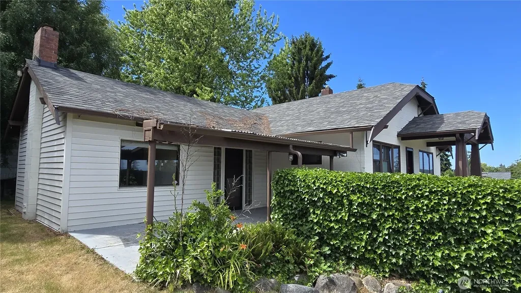 4622 N Defiance Street Tacoma WA 98407
