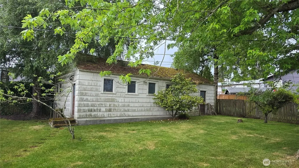 4622 N Defiance Street Tacoma WA 98407