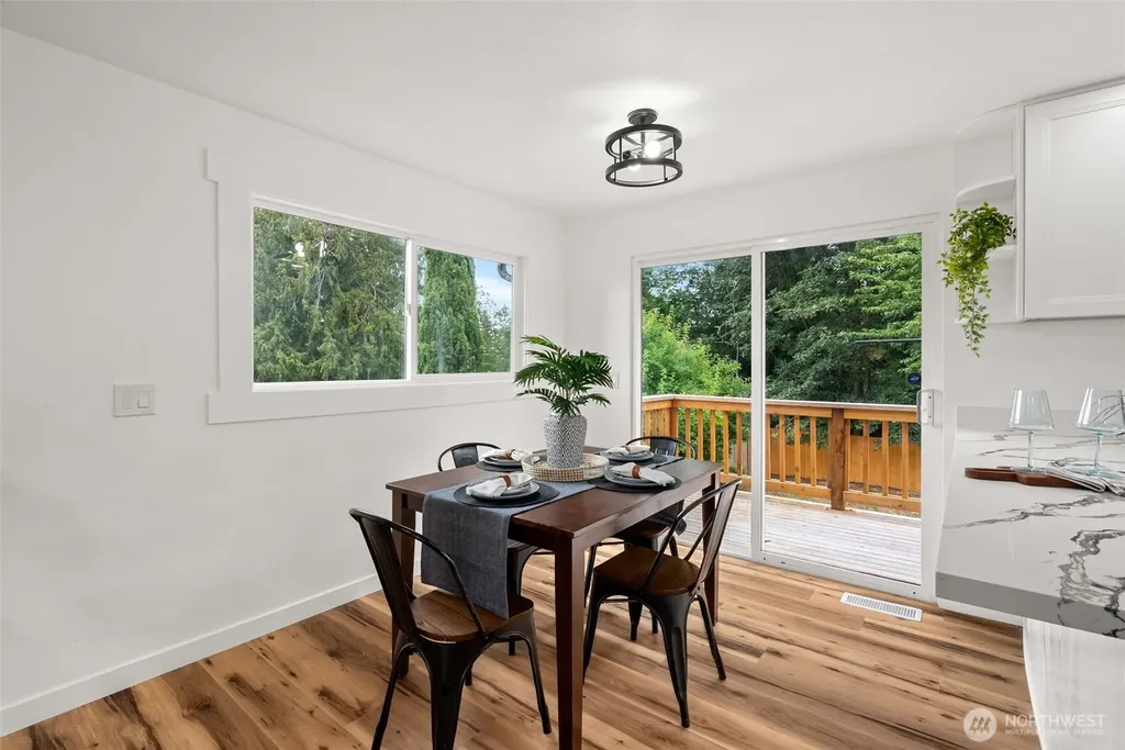 3085 Aegean Boulevard NE Bremerton WA 98311