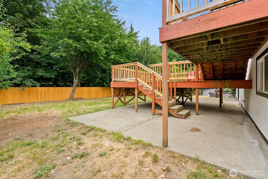 3085 Aegean Boulevard NE Bremerton WA 98311