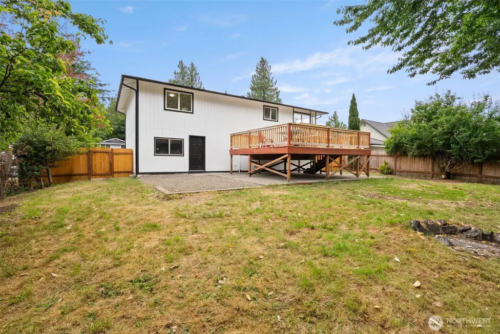 3085 Aegean Boulevard NE Bremerton WA 98311
