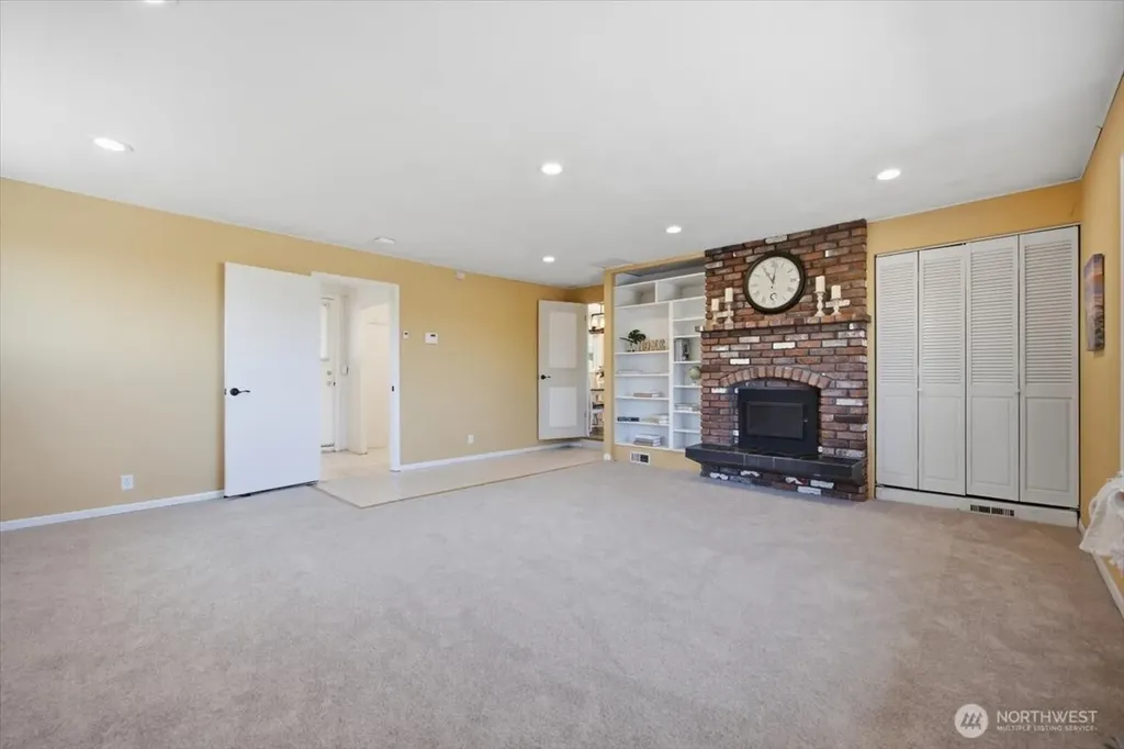 933 Vine Avenue Sunnyside WA 98944