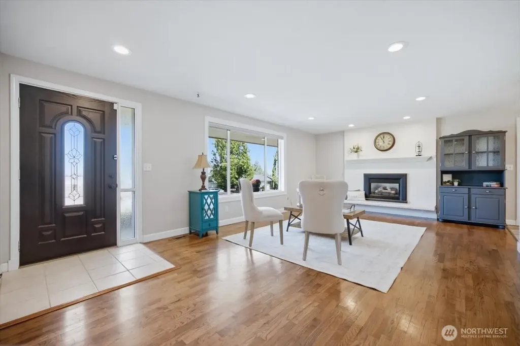 933 Vine Avenue Sunnyside WA 98944