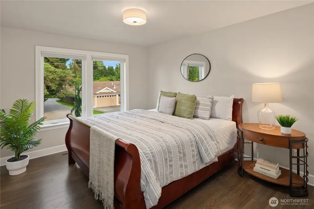 17655 86th Avenue NE Bothell WA 98011