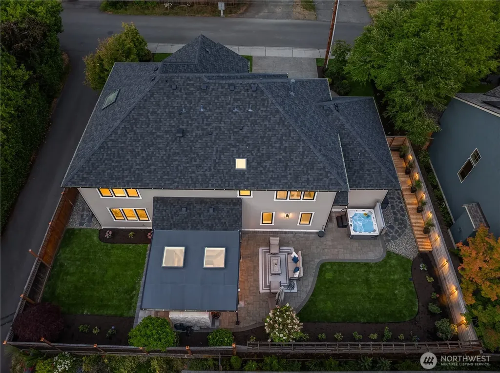 17655 86th Avenue NE Bothell WA 98011