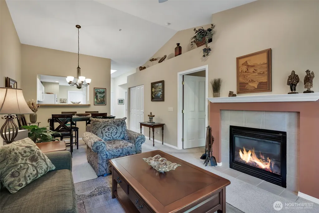 4304 S 220th Place Kent WA 98032