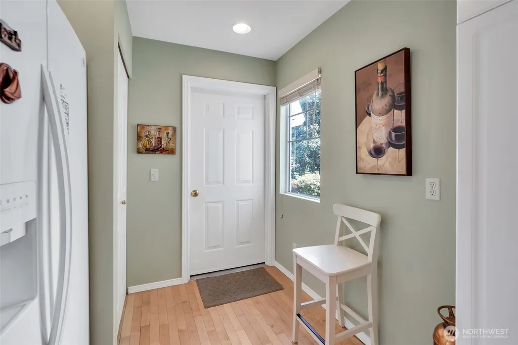 4304 S 220th Place Kent WA 98032