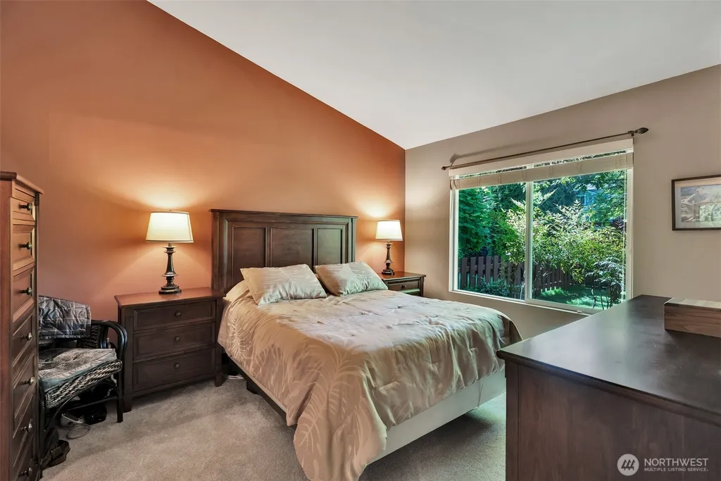 4304 S 220th Place Kent WA 98032