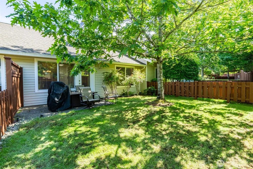 4304 S 220th Place Kent WA 98032