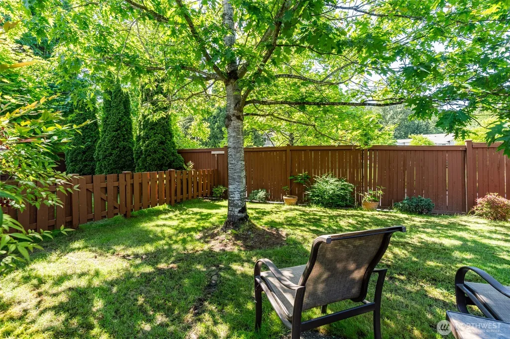 4304 S 220th Place Kent WA 98032