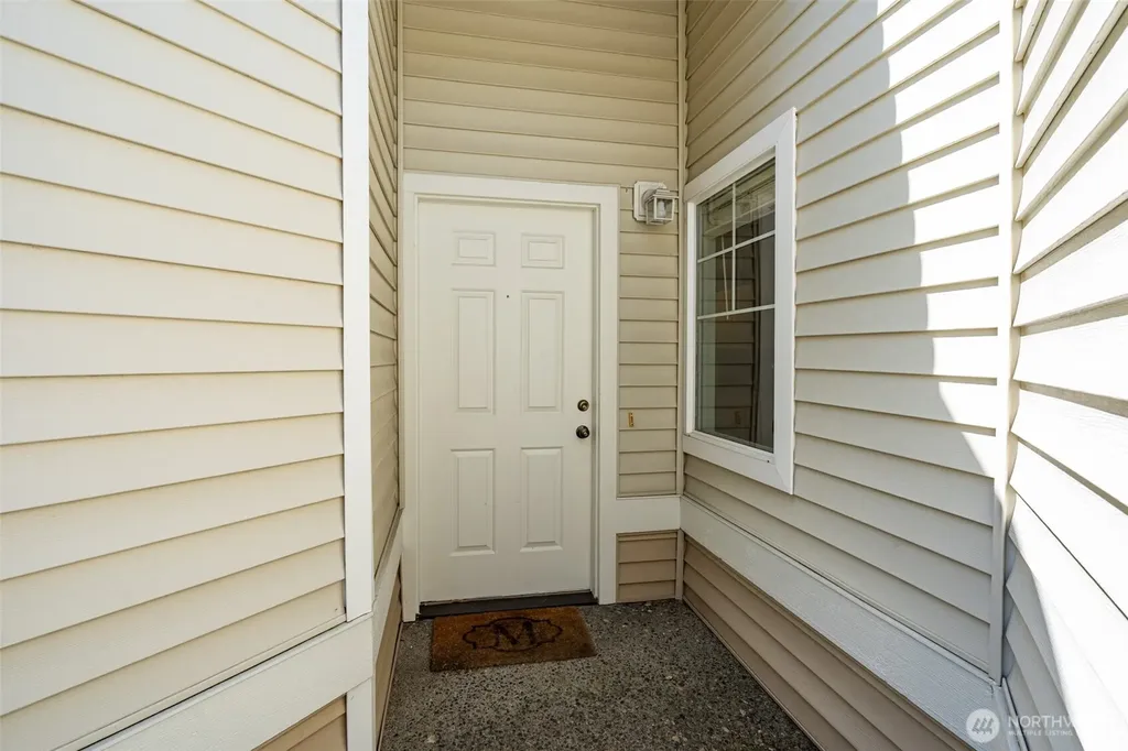 4304 S 220th Place Kent WA 98032