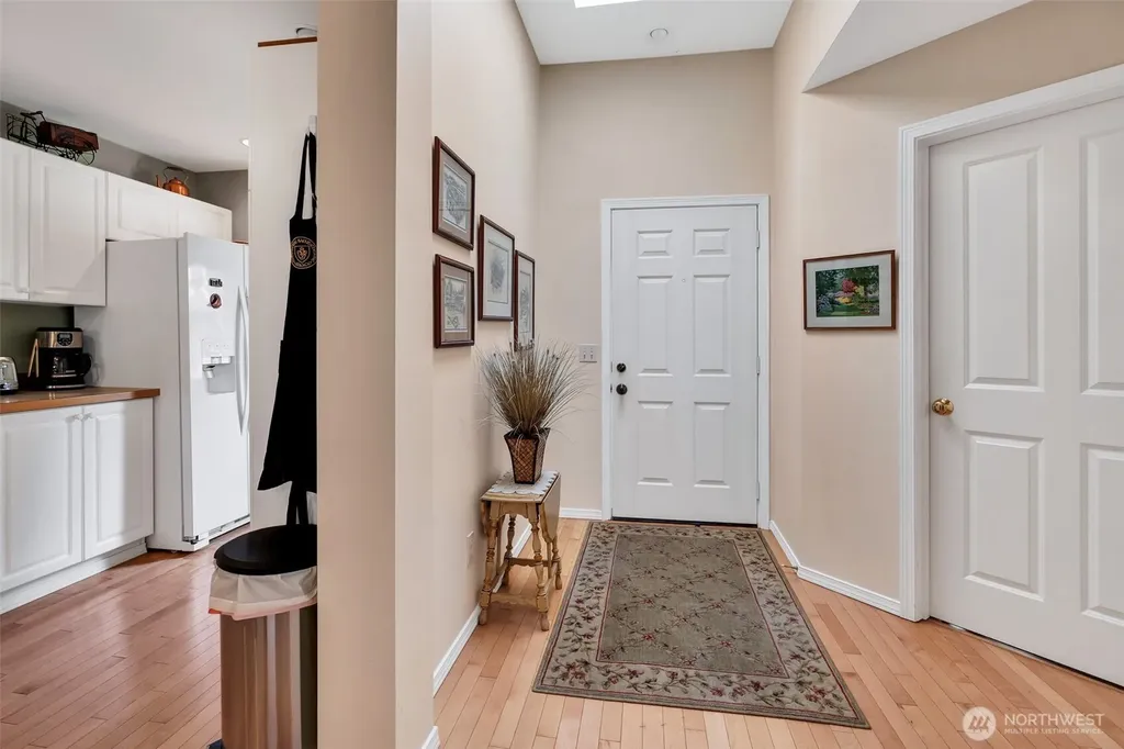 4304 S 220th Place Kent WA 98032