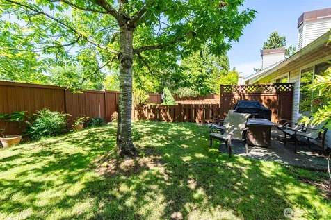 4304 S 220th Place Kent WA 98032