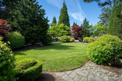 4304 S 220th Place Kent WA 98032