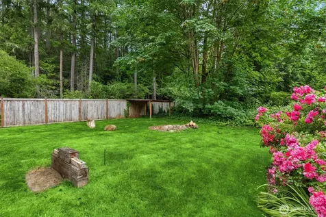 11727 Arrow Point Drive NE Bainbridge Island WA 98110