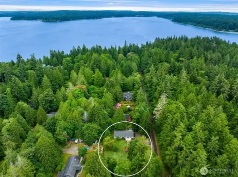 11727 Arrow Point Drive NE Bainbridge Island WA 98110