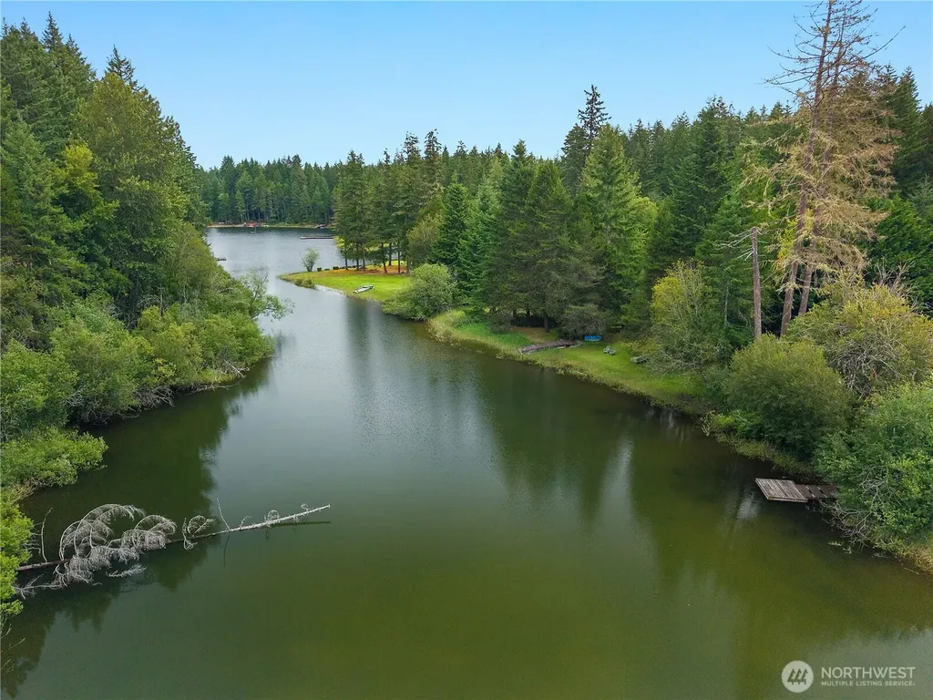 580 E Emerald Lake Drive E Grapeview WA 98546