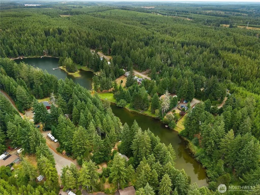 580 E Emerald Lake Drive E Grapeview WA 98546