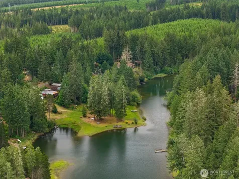 580 E Emerald Lake Drive E Grapeview WA 98546