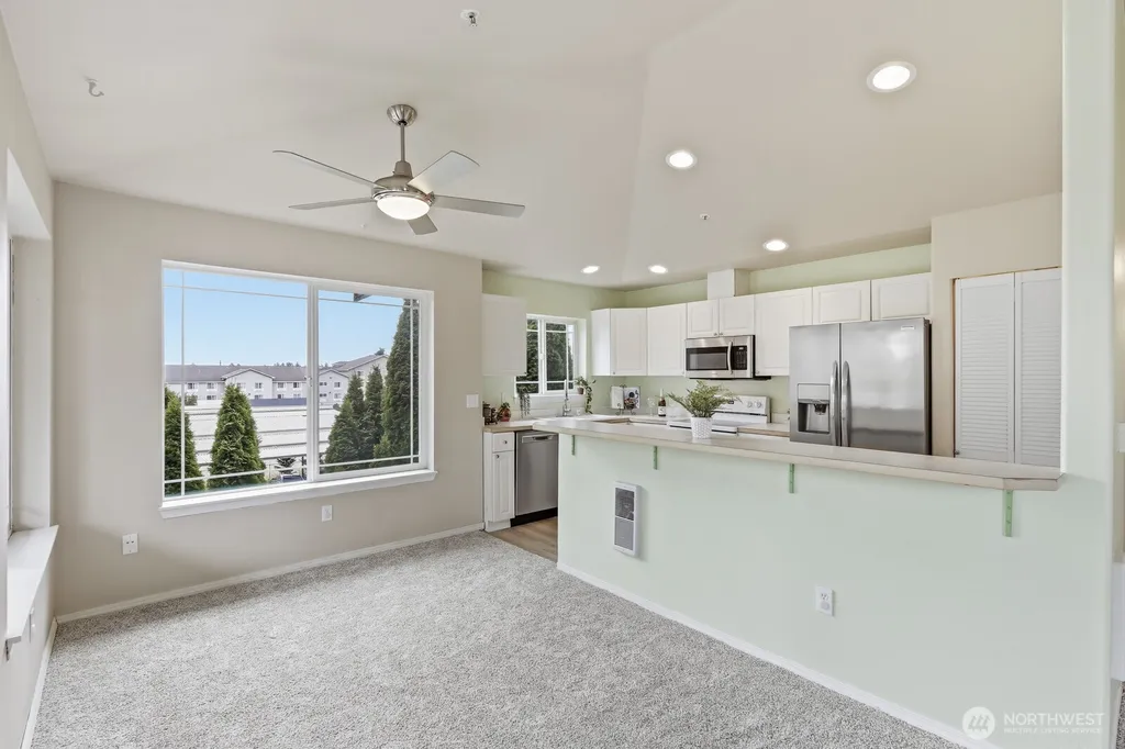 10025 9th Avenue W Everett WA 98204