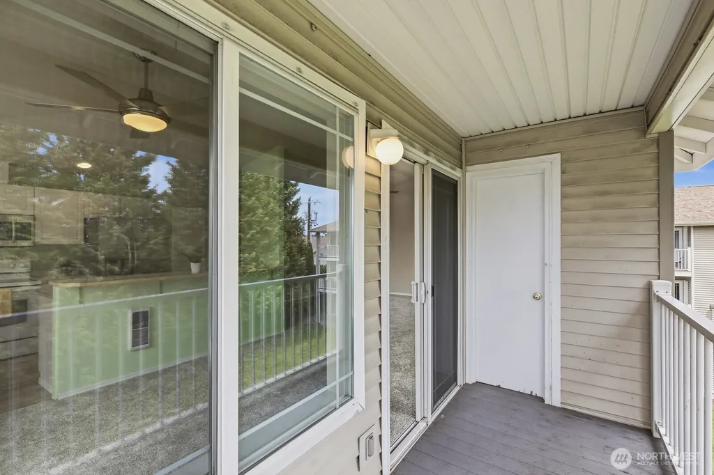 10025 9th Avenue W Everett WA 98204