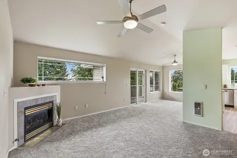 10025 9th Avenue W Everett WA 98204