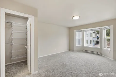 10025 9th Avenue W Everett WA 98204