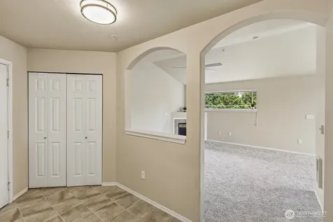 10025 9th Avenue W Everett WA 98204