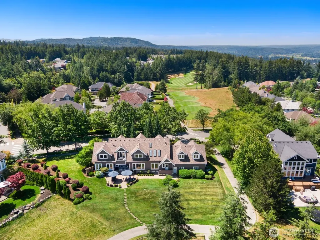 6924 Fairway Avenue SE Snoqualmie WA 98065