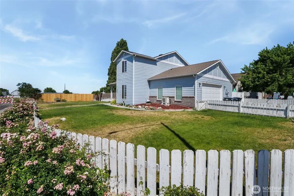 510 E Quintanilla Drive Moses Lake WA 98837