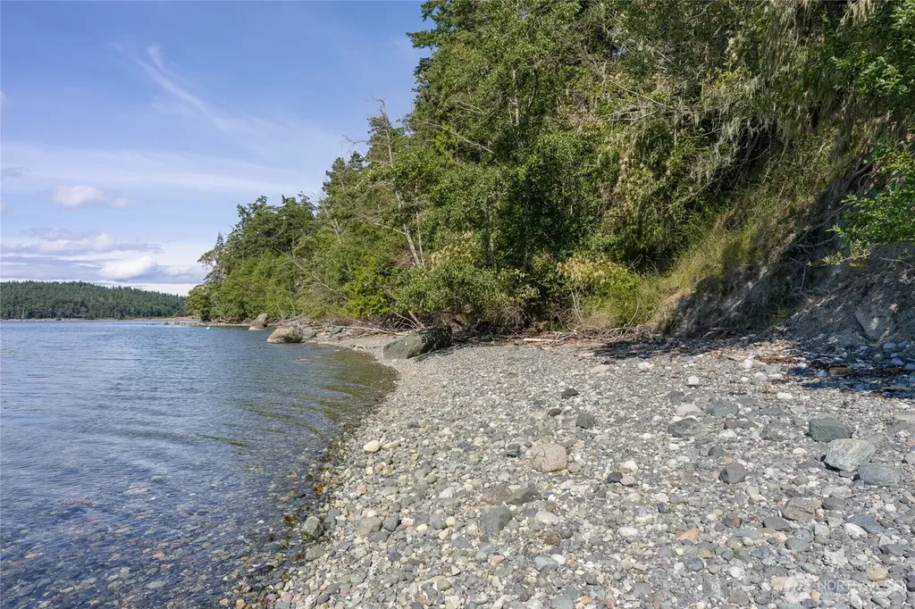 304 Frances Lane Lopez Island WA 98261
