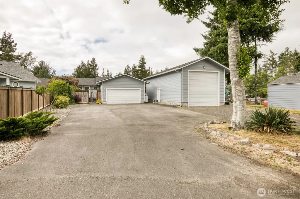 602 Huckleberry Court SE Ocean Shores WA 98569