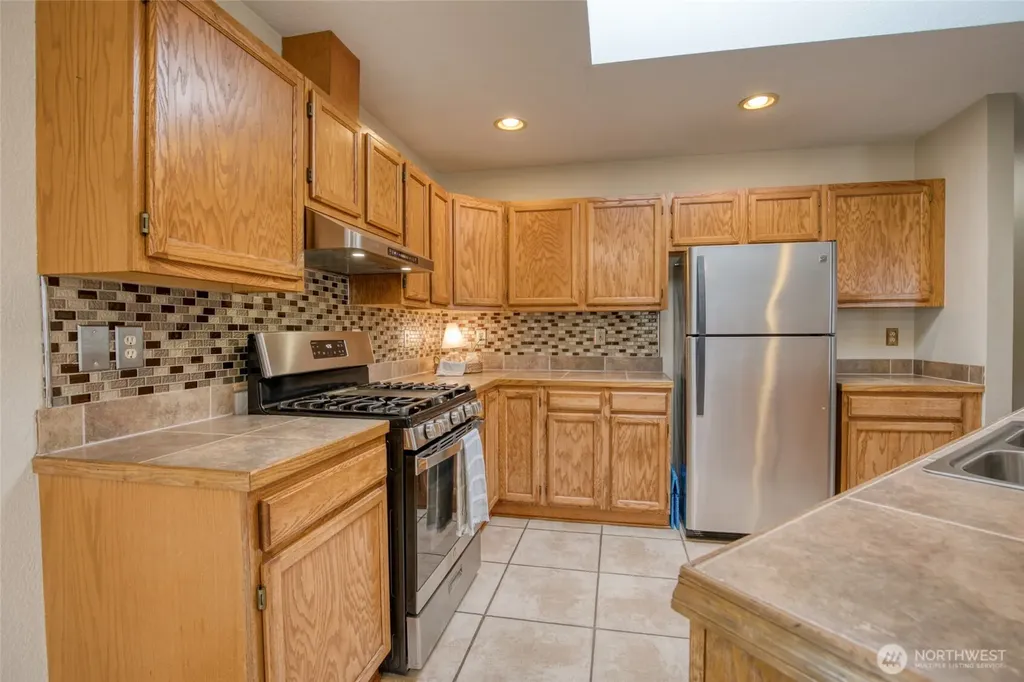 602 Huckleberry Court SE Ocean Shores WA 98569