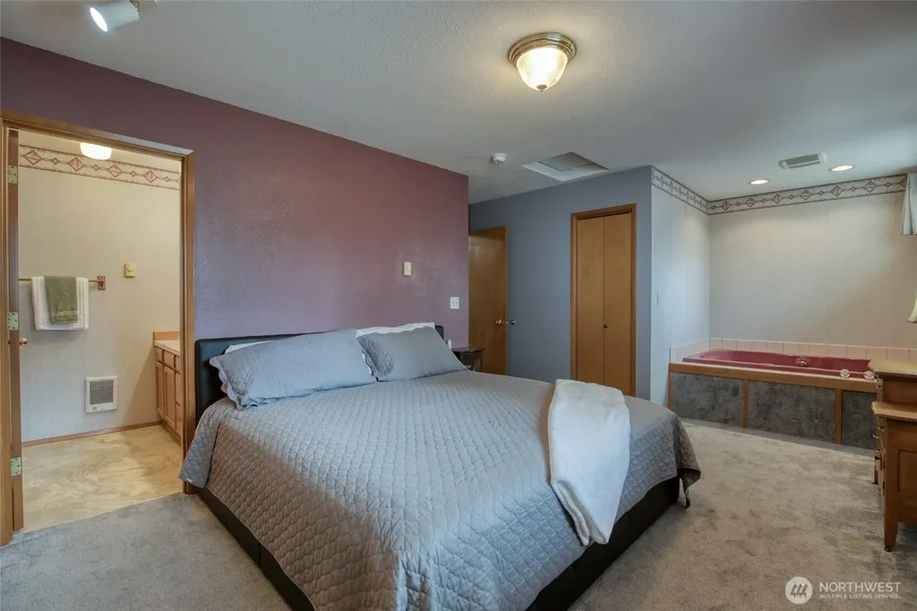 602 Huckleberry Court SE Ocean Shores WA 98569