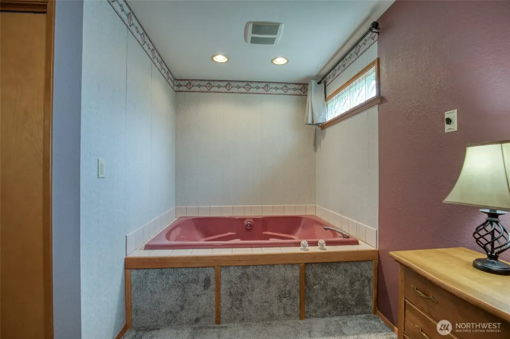 602 Huckleberry Court SE Ocean Shores WA 98569