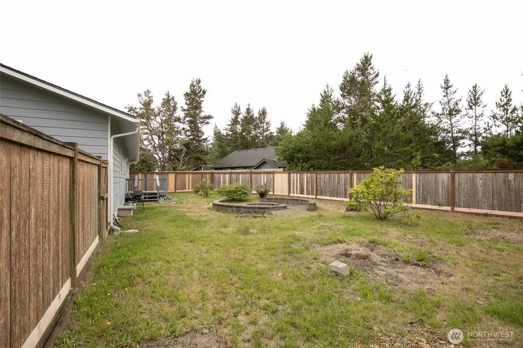 602 Huckleberry Court SE Ocean Shores WA 98569