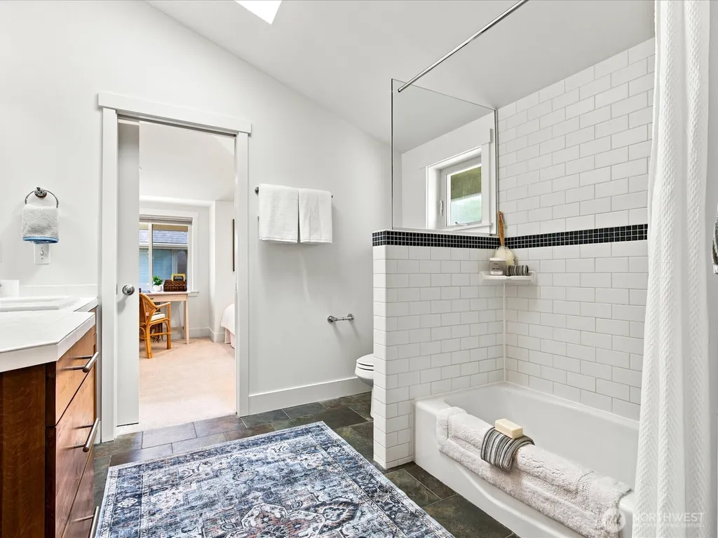 2106 E Terrace Street Seattle WA 98122