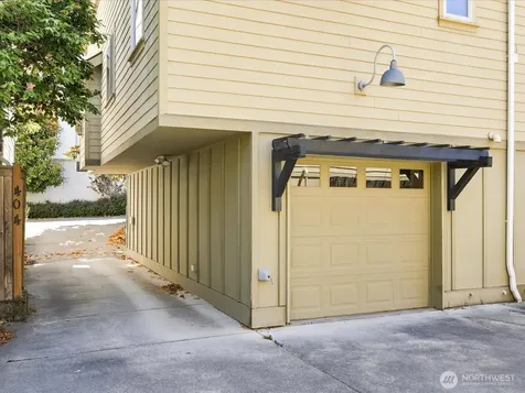 2106 E Terrace Street Seattle WA 98122