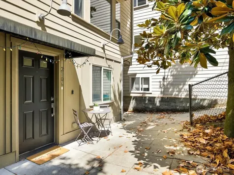 2106 E Terrace Street Seattle WA 98122
