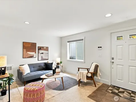 2106 E Terrace Street Seattle WA 98122