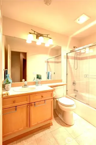 18654 NE 56th Court Redmond WA 98052