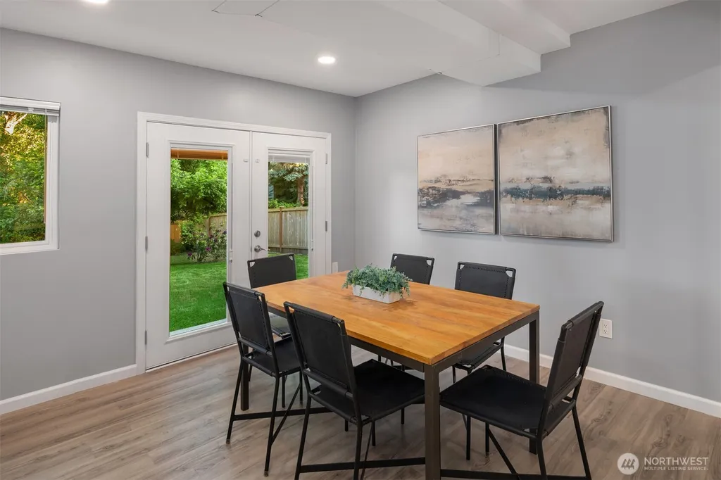 14328 85th Place NE Kirkland WA 98034