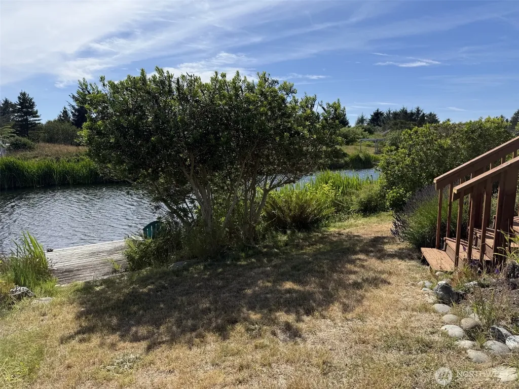 725 Wawona Avenue SW Ocean Shores WA 98569