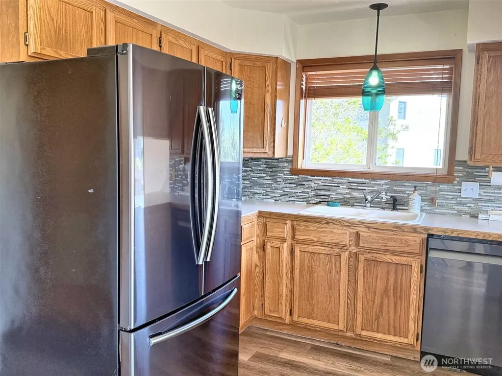 725 Wawona Avenue SW Ocean Shores WA 98569