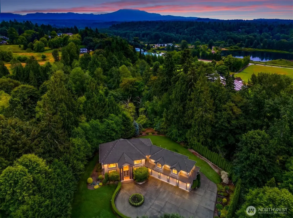 3229 115th Avenue SE Snohomish WA 98290