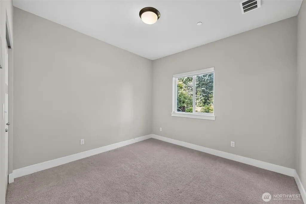 1720 182nd Place SW Lynnwood WA 98037